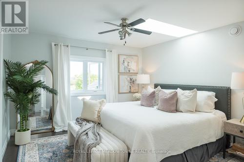 4 Lowrie Lane, Guelph/Eramosa (Eden Mills), ON - Indoor Photo Showing Bedroom