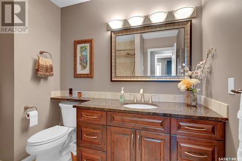 1379 Maple Grove Crescent N, Regina, SK - Indoor Photo Showing Bathroom