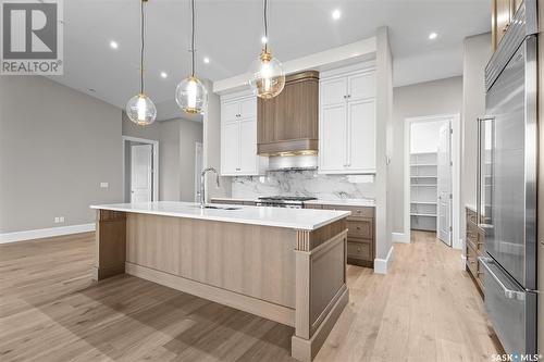 302 404 Cartwright Street, Saskatoon, SK - Indoor Photo Showing Kitchen With Upgraded Kitchen