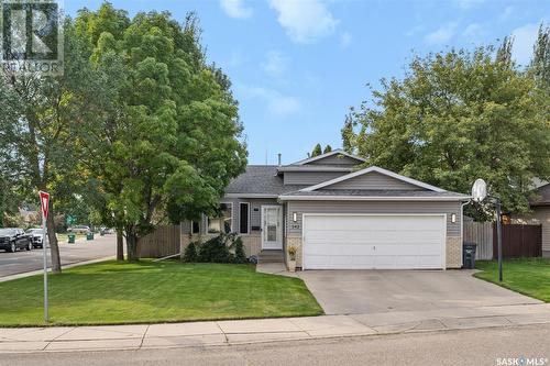 242 Wickenden Crescent, Saskatoon, SK - Outdoor With Facade