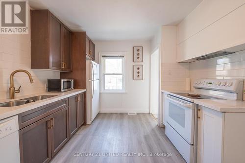 741 Third Avenue, Peterborough (Otonabee), ON - Indoor Photo Showing Kitchen With Double Sink