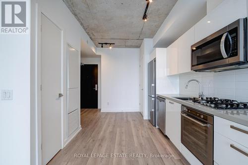 1610 - 55 Ontario Street, Toronto, ON - Indoor Photo Showing Kitchen With Upgraded Kitchen