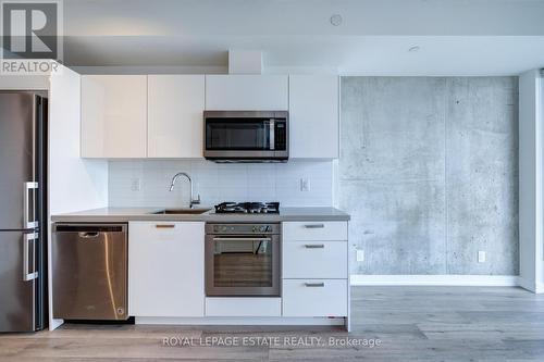 1610 - 55 Ontario Street, Toronto (Moss Park), ON - Indoor Photo Showing Kitchen