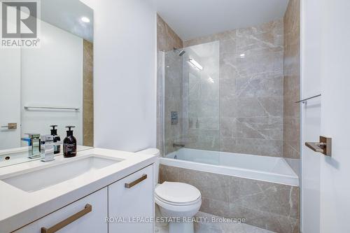 1610 - 55 Ontario Street, Toronto (Moss Park), ON - Indoor Photo Showing Bathroom