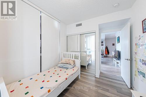 705 - 5180 Yonge Street, Toronto, ON - Indoor Photo Showing Bedroom