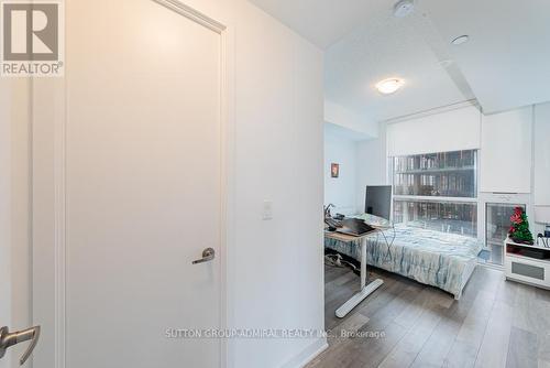 705 - 5180 Yonge Street, Toronto, ON - Indoor Photo Showing Bedroom