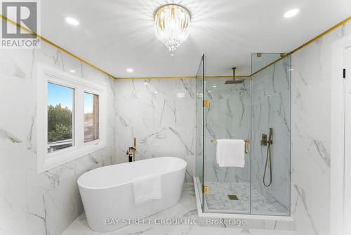 15 Drewbrook Court, Whitby (Blue Grass Meadows), ON - Indoor Photo Showing Bathroom