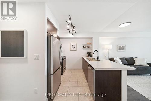 513 - 8 Trent Avenue, Toronto (East End-Danforth), ON - Indoor Photo Showing Kitchen With Double Sink