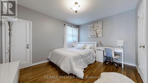 71 Glenburn Avenue, Toronto (O'Connor-Parkview), ON - Indoor Photo Showing Bedroom