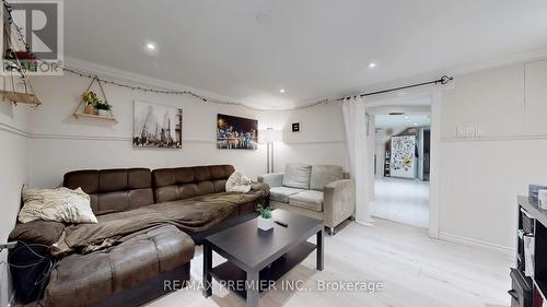 71 Glenburn Avenue, Toronto (O'Connor-Parkview), ON - Indoor Photo Showing Living Room