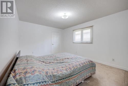 34 Hyde Park Drive, Richmond Hill (Doncrest), ON - Indoor Photo Showing Bedroom