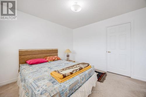 34 Hyde Park Drive, Richmond Hill (Doncrest), ON - Indoor Photo Showing Bedroom