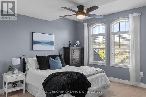 33 Royal Park Boulevard, Barrie (Bayshore), ON - Indoor Photo Showing Bedroom