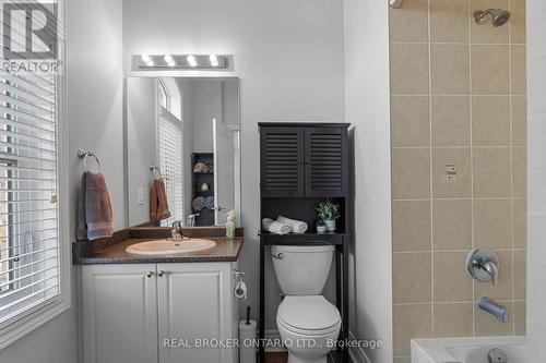 33 Royal Park Boulevard, Barrie (Bayshore), ON - Indoor Photo Showing Bathroom