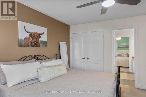 33 Royal Park Boulevard, Barrie, ON - Indoor Photo Showing Bedroom