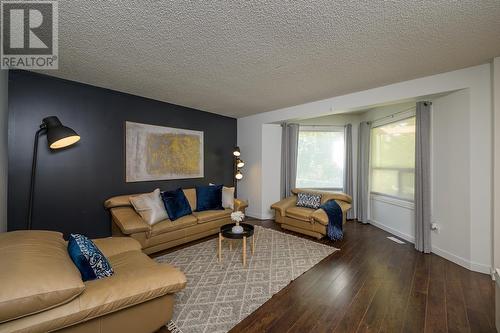 143 3233 Mcgill Crescent, Prince George, BC - Indoor Photo Showing Living Room