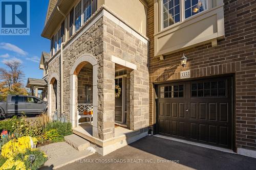 3333 Mockingbird Common, Oakville, ON - Outdoor