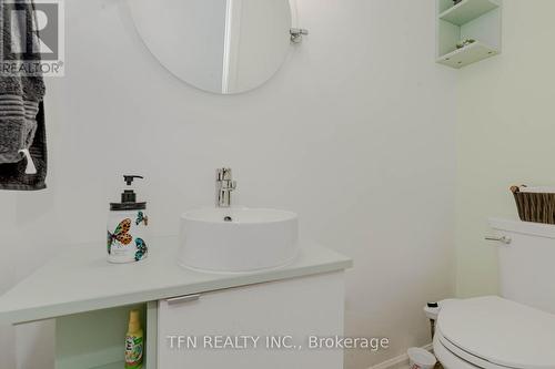 11 Glenmore Crescent, Brampton, ON - Indoor Photo Showing Bathroom