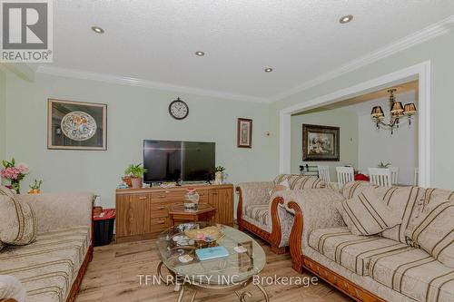 11 Glenmore Crescent, Brampton (Northgate), ON - Indoor Photo Showing Living Room