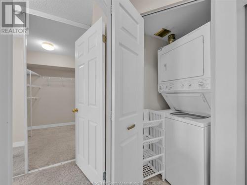 75 Riverside Drive East Unit# 810, Windsor, ON - Indoor Photo Showing Laundry Room