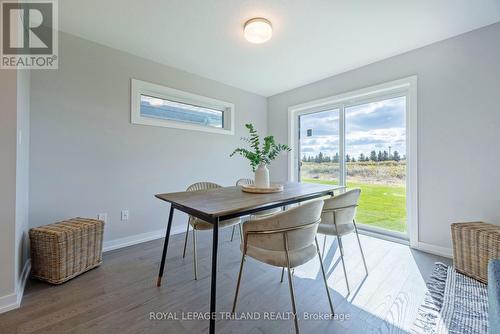 54 Silverleaf Path, St. Thomas, ON - Indoor Photo Showing Dining Room