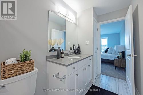 54 Silverleaf Path, St. Thomas, ON - Indoor Photo Showing Bathroom