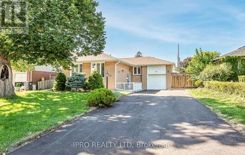 22 Argyle Crescent, Brampton (Avondale), ON - Outdoor