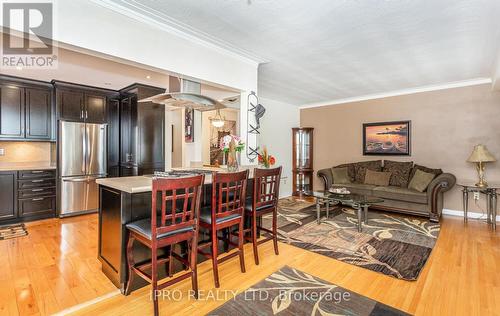 22 Argyle Crescent, Brampton, ON - Indoor