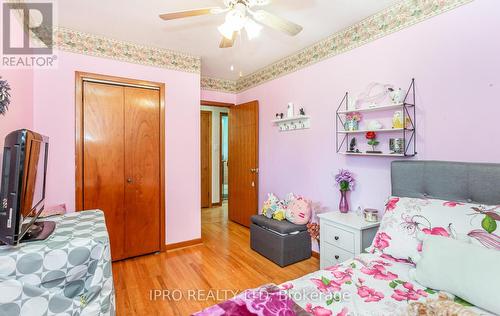 22 Argyle Crescent, Brampton, ON - Indoor Photo Showing Bedroom