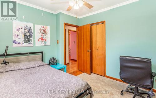 22 Argyle Crescent, Brampton, ON - Indoor Photo Showing Bedroom