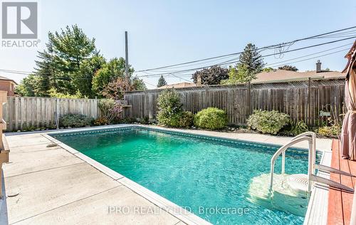 22 Argyle Crescent, Brampton, ON - Outdoor With In Ground Pool With Backyard