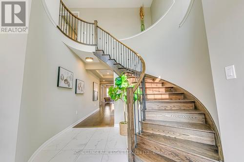 147 Camellia Crescent, Oakville, ON - Indoor Photo Showing Other Room