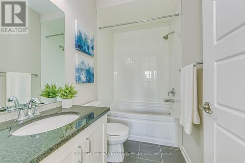 147 Camellia Crescent, Oakville, ON - Indoor Photo Showing Bathroom