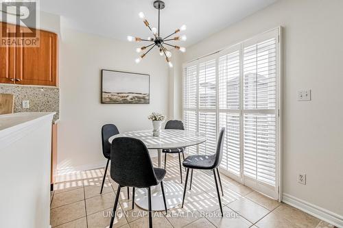 7156 Lowville Heights, Mississauga, ON - Indoor Photo Showing Dining Room