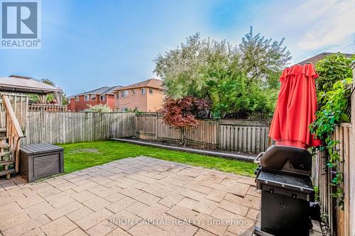 7156 Lowville Heights, Mississauga, ON - Outdoor