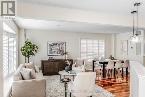 7156 Lowville Heights, Mississauga (Lisgar), ON - Indoor Photo Showing Dining Room