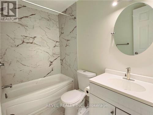 155 Samuelson Street, Cambridge, ON - Indoor Photo Showing Bathroom