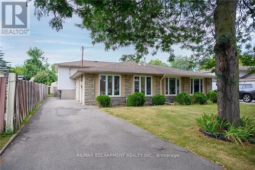 146 Berkindale Drive, Hamilton, ON - Outdoor With Facade