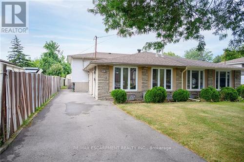 146 Berkindale Drive, Hamilton, ON - Outdoor With Facade