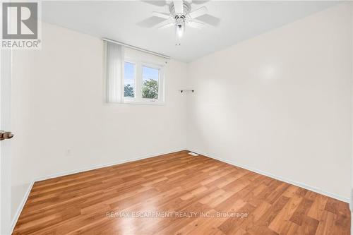 146 Berkindale Drive, Hamilton, ON - Indoor Photo Showing Other Room