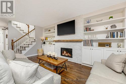 118 Scots Lane, Guelph/Eramosa (Rockwood), ON - Indoor Photo Showing Living Room With Fireplace