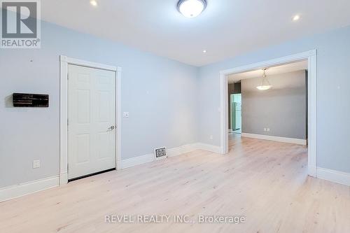 114 Tisdale Street N, Hamilton, ON - Indoor Photo Showing Other Room