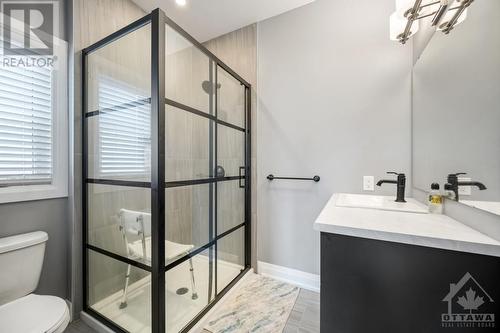 409 Colmar Street, Embrun, ON - Indoor Photo Showing Bathroom