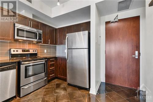 234 Rideau Street Unit#2303, Ottawa, ON - Indoor Photo Showing Kitchen With Stainless Steel Kitchen