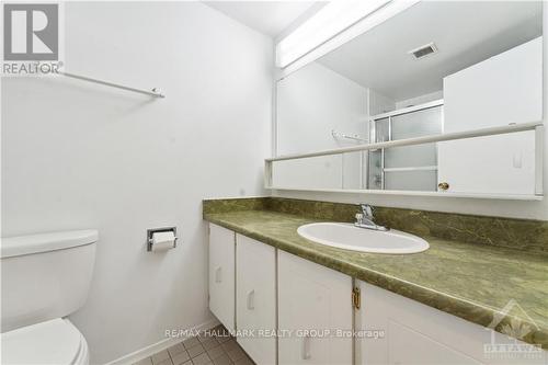 2308 - 500 Laurier Avenue W, Ottawa, ON - Indoor Photo Showing Bathroom