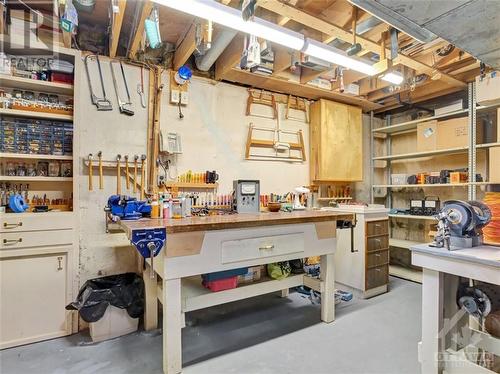 602 Glenhurst Crescent, Ottawa, ON - Indoor Photo Showing Basement