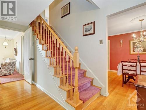 602 Glenhurst Crescent, Ottawa, ON - Indoor Photo Showing Other Room