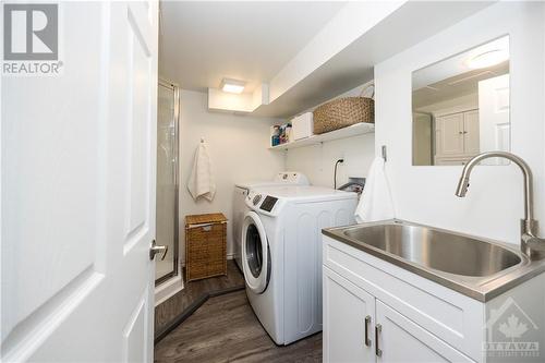 2206 Orient Park Drive Unit#46, Ottawa, ON - Indoor Photo Showing Laundry Room