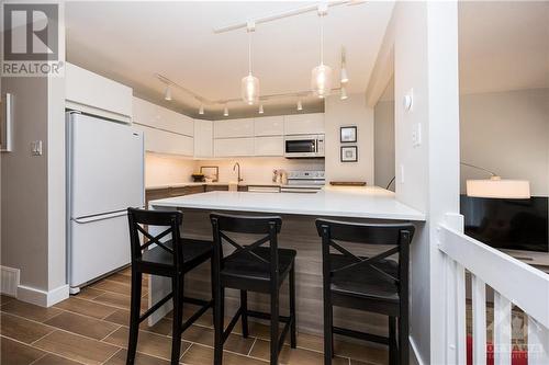 2206 Orient Park Drive Unit#46, Ottawa, ON - Indoor Photo Showing Kitchen