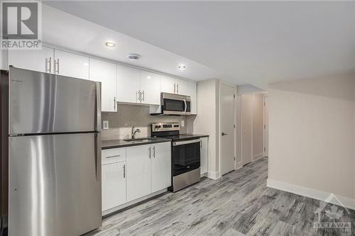 2653 Don Street, Ottawa, ON - Indoor Photo Showing Kitchen